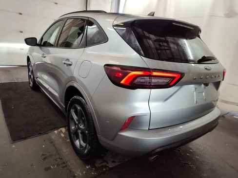 Used 2023 Ford Escape ST-Line AWD/4WD image 2