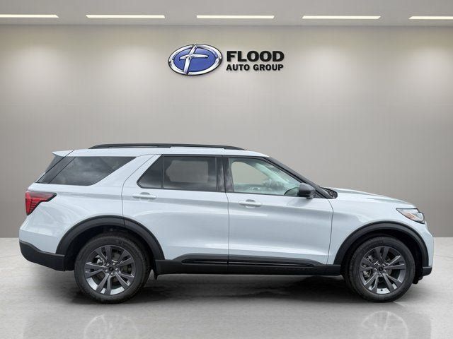 New 2026 Ford Explorer Active w/ Active Comfort Package AWD/4WD image 4
