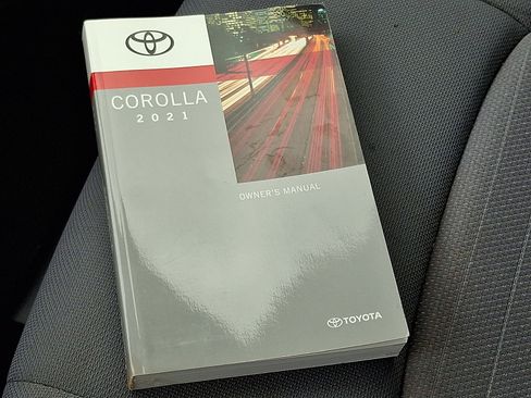Used 2021 Toyota Corolla SE FWD image 27