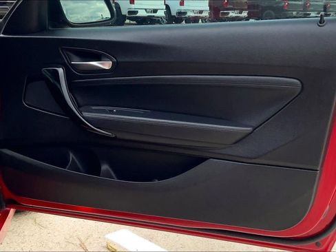 Used 2017 BMW 230i Convertible image 21