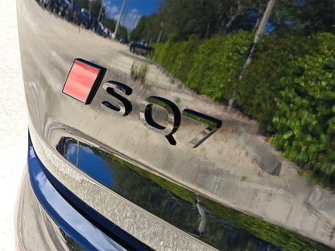 New 2026 Audi SQ7 Premium Plus image 5