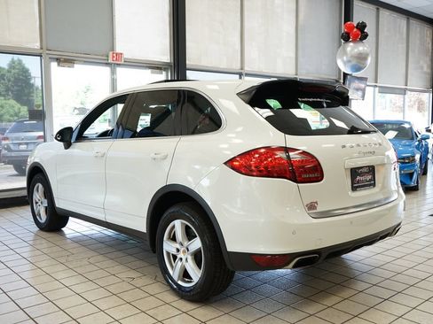 Used 2014 Porsche Cayenne S AWD/4WD image 4