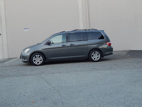 Used 2007 Honda Odyssey Touring image 2