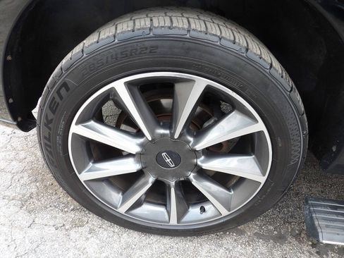 Used 2016 Lincoln Navigator Reserve AWD/4WD image 5