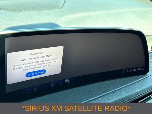 Used 2025 Cadillac XT4 Premium Luxury FWD image 8