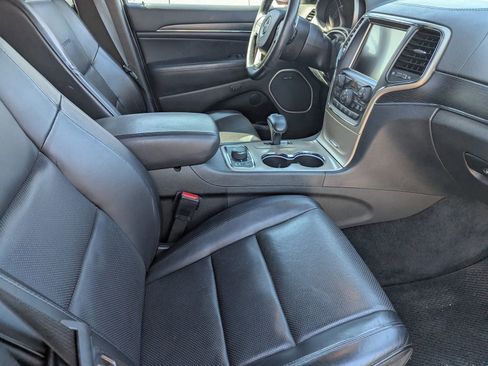Used 2015 Jeep Grand Cherokee Summit image 6
