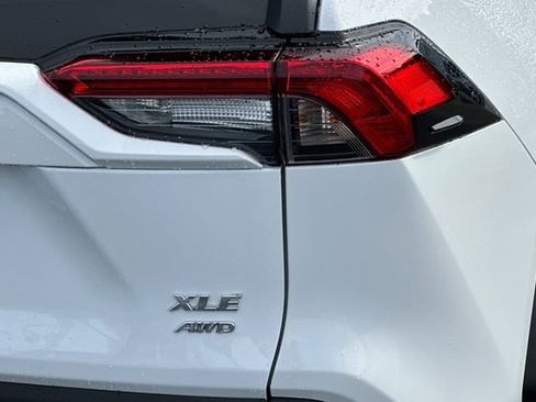 Certified 2025 Toyota RAV4 XLE AWD/4WD image 32