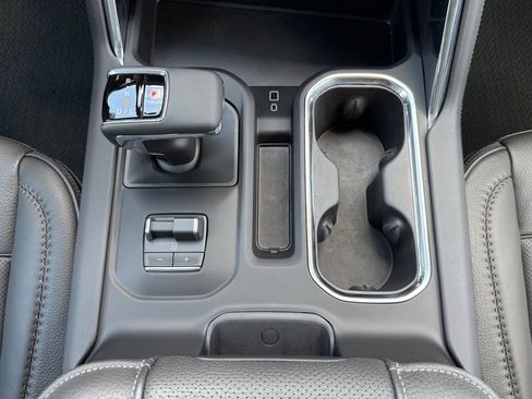 Used 2026 GMC Sierra 1500 Denali AWD/4WD image 22