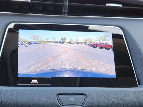 Used 2023 Cadillac XT4 Premium Luxury w/ Cold Weather Package FWD image 17