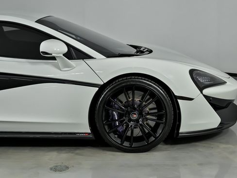 Used 2017 McLaren 570S Coupe image 15