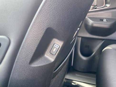 New 2026 Kia Carnival SX FWD image 32