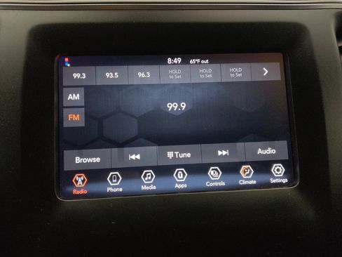Used 2021 Jeep Cherokee Latitude FWD image 25