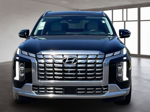 Used 2024 Hyundai Palisade Calligraphy AWD/4WD image 2