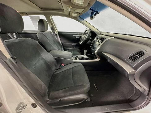 Used 2014 Nissan Altima 2.5 SV w/ Convenience Package FWD image 29