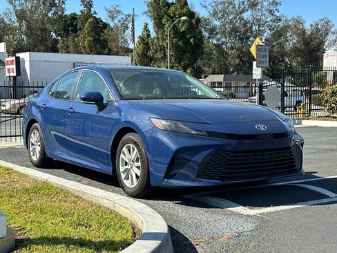Used 2026 Toyota Camry LE FWD image 4