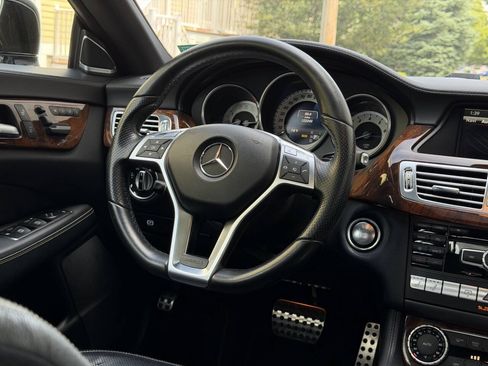 Used 2014 Mercedes-Benz CLS 550 4MATIC image 32