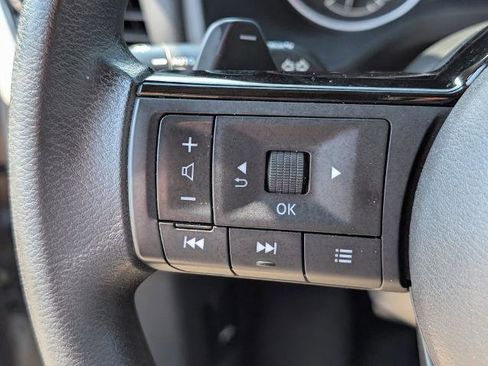 Certified 2022 Nissan Rogue SV FWD image 17
