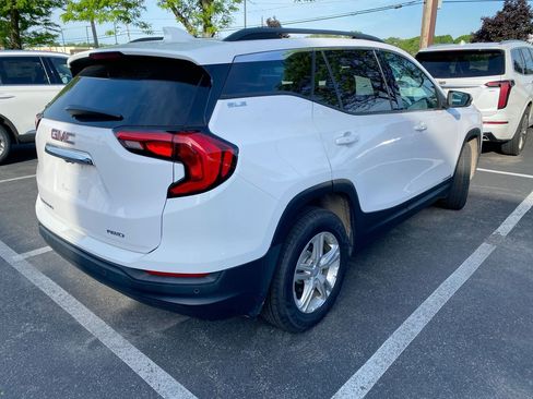 Used 2019 GMC Terrain SLE w/ Driver Convenience Package AWD/4WD image 3