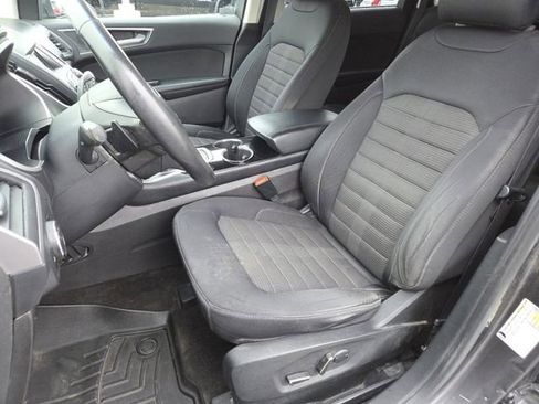 Used 2018 Ford Edge SEL AWD/4WD image 29