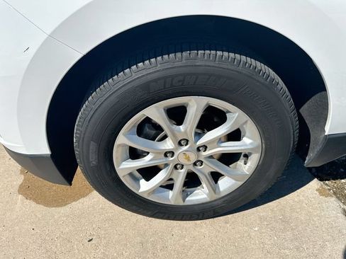 Used 2018 Chevrolet Equinox LT FWD image 49