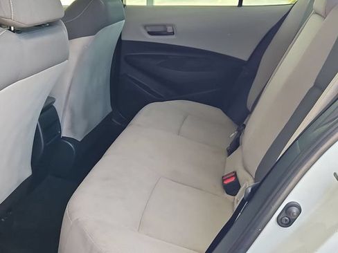 Used 2022 Toyota Corolla LE FWD image 24
