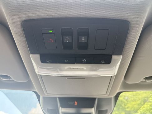 Certified 2023 Nissan Rogue SL w/ SL Premium Package FWD image 11