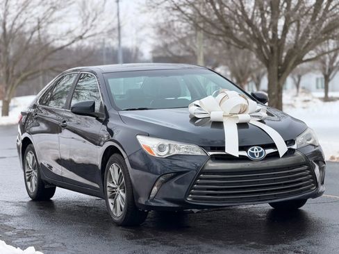 Used 2017 Toyota Camry SE image 7