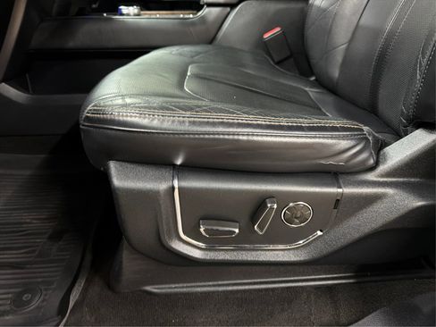 Used 2020 Ford Expedition Max Platinum RWD image 34