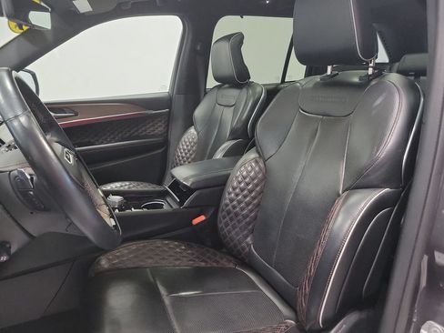 Certified 2022 Jeep Grand Cherokee Summit w/ Advanced Protech Group IV AWD/4WD image 35