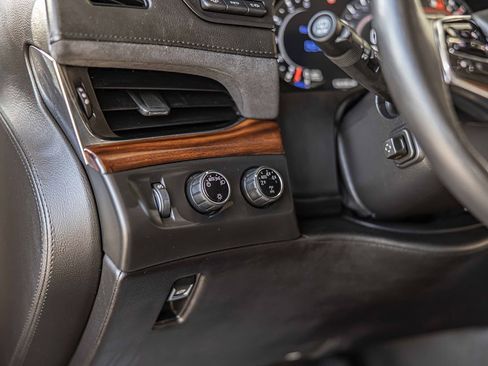 Used 2016 Cadillac Escalade ESV Premium image 24