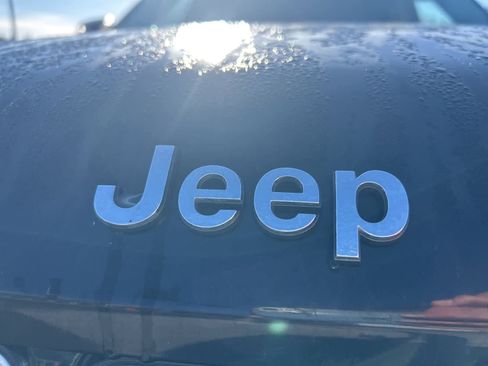 Used 2021 Jeep Grand Cherokee L Limited image 12