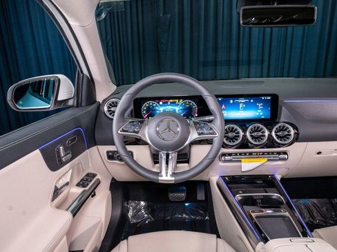 New 2026 Mercedes-Benz GLA 250 4MATIC image 14