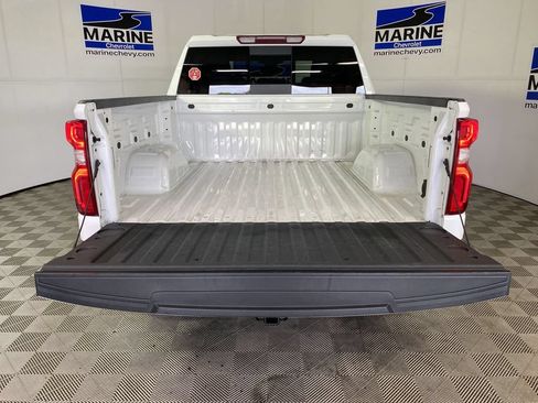 Used 2025 Chevrolet Silverado 1500 LT Trail Boss w/ Convenience Package II AWD/4WD image 32