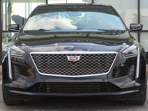 Used 2019 Cadillac CT6 Luxury w/ Driver Awareness Package AWD/4WD image 2
