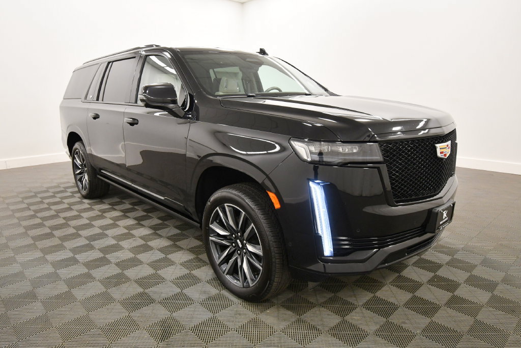 Used 2024 Cadillac Escalade ESV Sport Platinum AWD/4WD image 11