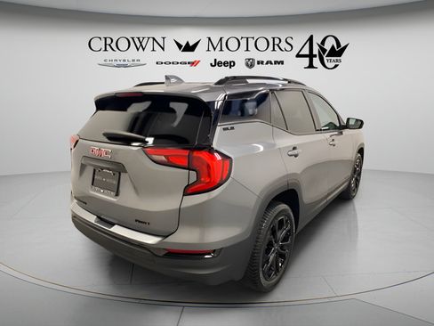 Used 2020 GMC Terrain SLE w/ Elevation Edition AWD/4WD image 6