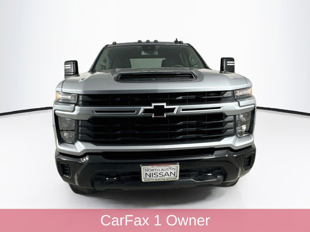 Used 2025 Chevrolet Silverado 2500 Custom w/ Custom Value Package AWD/4WD image 2