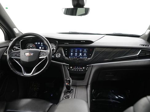 Used 2021 Cadillac XT6 Premium Luxury image 13