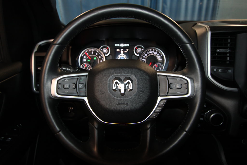 Used 2023 RAM 1500 Big Horn AWD/4WD image 9