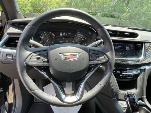 Certified 2024 Cadillac XT6 Premium Luxury w/ LPO, Floor Liner Package AWD/4WD image 36