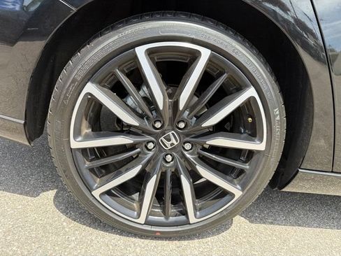 Used 2024 Honda Accord Touring image 26