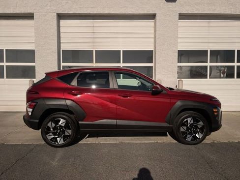 Used 2025 Hyundai Kona SEL AWD/4WD image 1