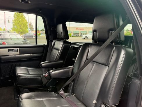 Used 2015 Ford Expedition EL XLT w/ Equipment Group 202A AWD/4WD image 19
