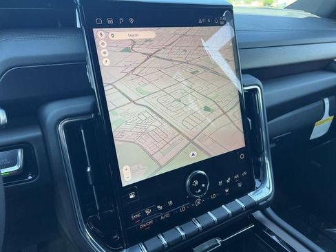 New 2026 GMC Yukon XL Denali w/ Denali Reserve Package image 17