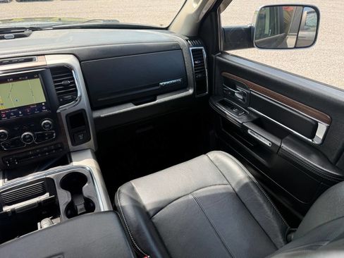 Used 2018 RAM 3500 Laramie AWD/4WD image 37