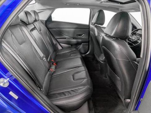 Used 2022 Hyundai Elantra Limited image 22