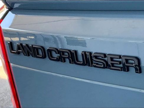 Used 2025 Toyota Land Cruiser w/ Premium Package image 33