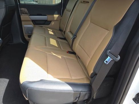 Used 2024 Ford F250 Lariat w/ Chrome Package image 6