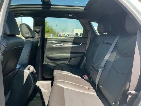 Used 2021 Cadillac XT5 Premium Luxury image 35