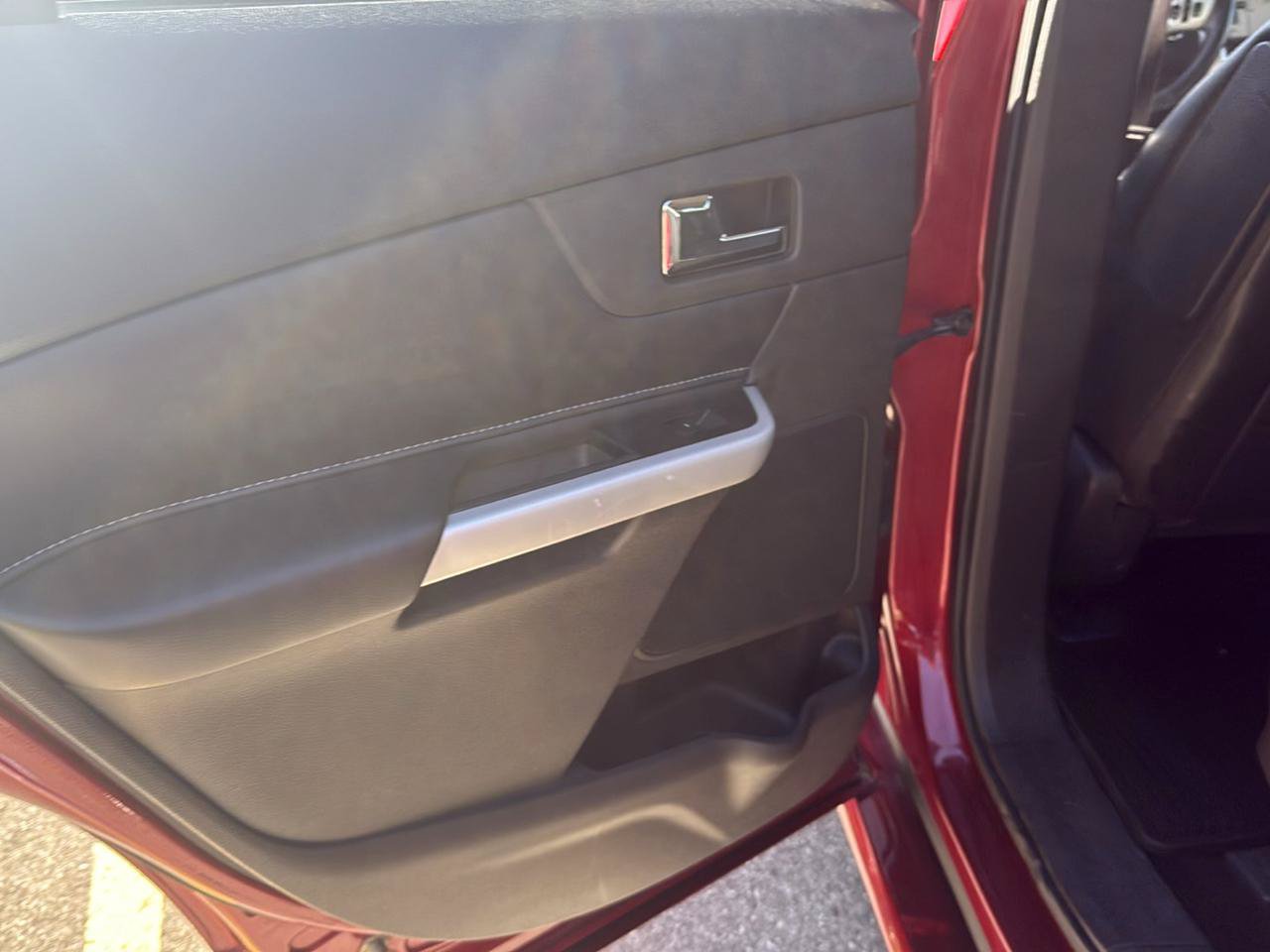 Used 2014 Ford Edge Sport w/ Driver Entry Package AWD/4WD image 23